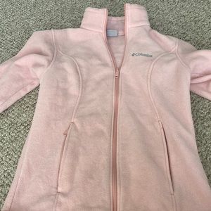 COLUMBIA WOMENS ZIP UP- MEDIUM